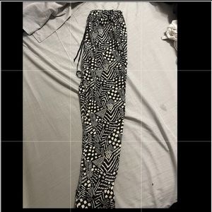 Patterned pants